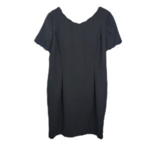 𝅺SAG Harbor Size 14 Short Sleeve Back Button Detail Dress